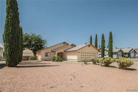 2176 E Mcvicar Ave, Kingman, AZ 86409 photo 2