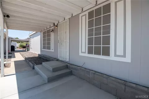 5041 W Camelback Loop, Kingman, AZ 86409 photo 3