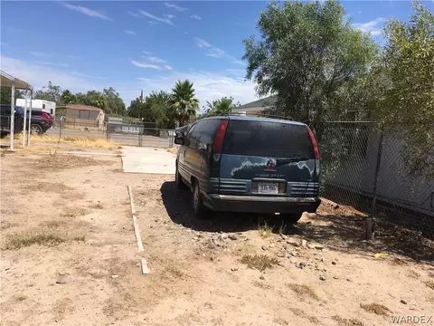 2150 E Hackamore Dr, Mohave Valley, AZ 86440 photo 4