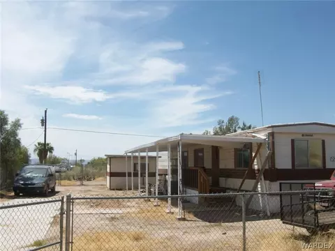 2150 E Hackamore Dr, Mohave Valley, AZ 86440 photo 1