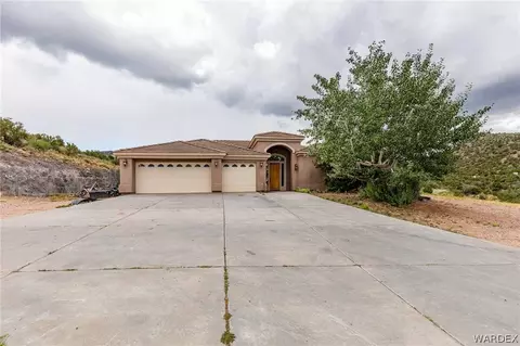 4290 E Tomahawk Dr, Kingman, AZ 86401 photo 2