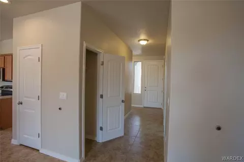 5321 Eagle View Rd, Kingman, AZ 86401 photo 9