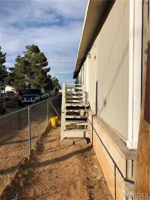 3548 E Robin Ln, Kingman, AZ 86409 photo 4