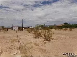 5431 Apache Dr, Topockgolden Shores, AZ 86436 photo 2