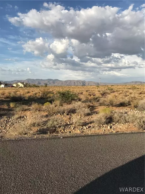 7553 E Vista Dr, Kingman, AZ 86401 photo 1