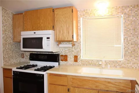 1639 Granada St, Laughlin, NV 89029 photo 8