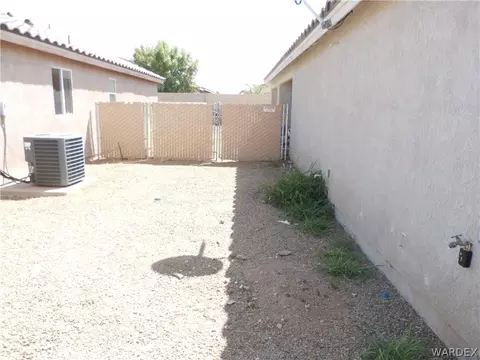 3850 E Suffock Ave, Kingman, AZ 86409 photo 2