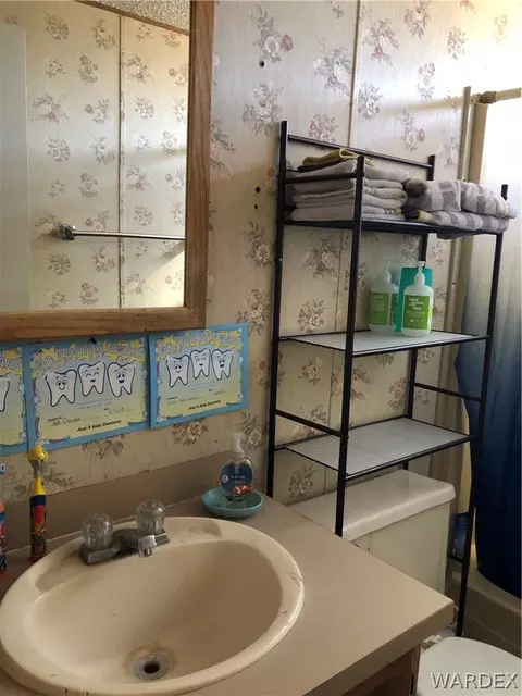 2304 E Devlin Ave, Kingman, AZ 86409 photo 13
