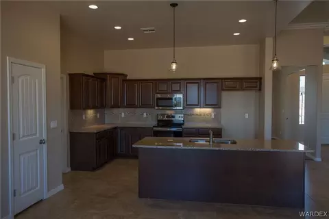 2095 Comanche Dr, Kingman, AZ 86401 photo 8
