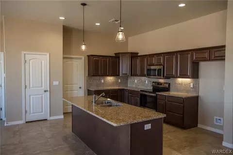 2095 Comanche Dr, Kingman, AZ 86401 photo 7
