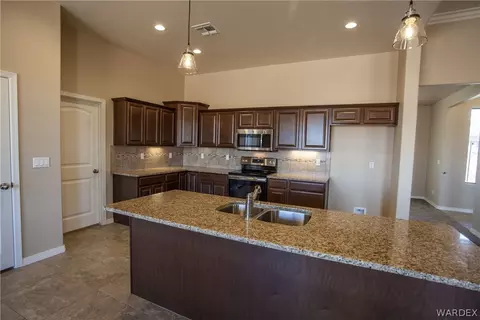 2095 Comanche Dr, Kingman, AZ 86401 photo 9