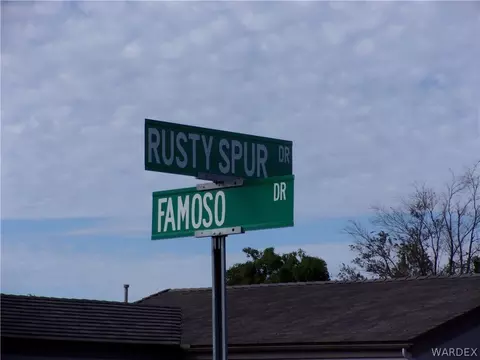 3271 E Rusty Spur Ave, Kingman, AZ 86409 photo 2