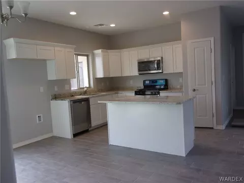 3271 E Rusty Spur Ave, Kingman, AZ 86409 photo 6
