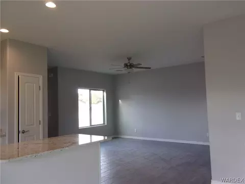 3271 E Rusty Spur Ave, Kingman, AZ 86409 photo 9
