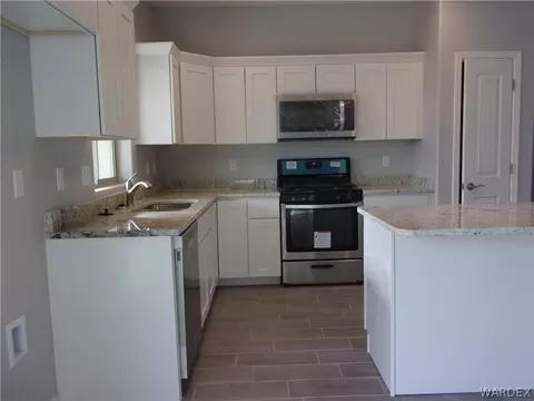 3271 E Rusty Spur Ave, Kingman, AZ 86409 photo 8
