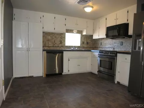 1820 E Devlin Ave, Kingman, AZ 86409 photo 6