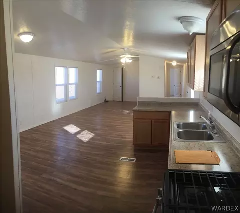 3234 E Calle Bomoa, Kingman, AZ 86409 photo 9