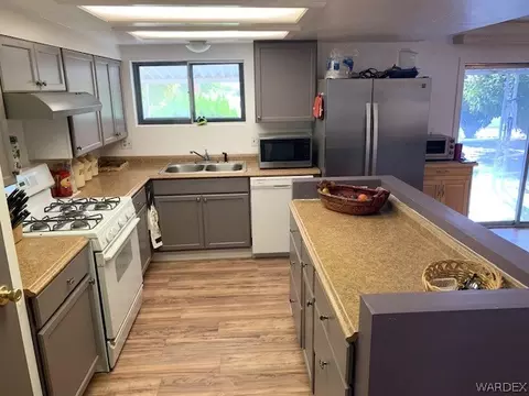 2995 E Snavely Ave, Kingman, AZ 86409 photo 10