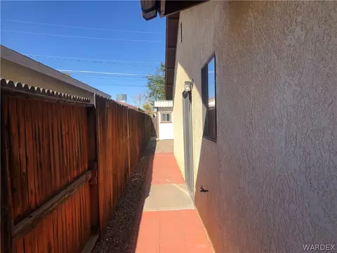 2325 E Mcvicar Ave, Kingman, AZ 86409 photo 20