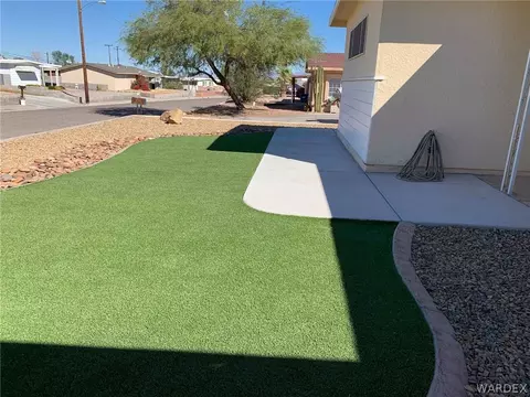 2040 Cortez St, Needles, CA 92363 photo 3