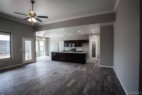 2040 Comanche Dr, Kingman, AZ 86401 photo 3
