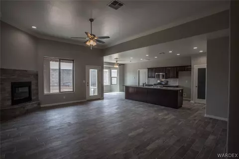 2040 Comanche Dr, Kingman, AZ 86401 photo 6