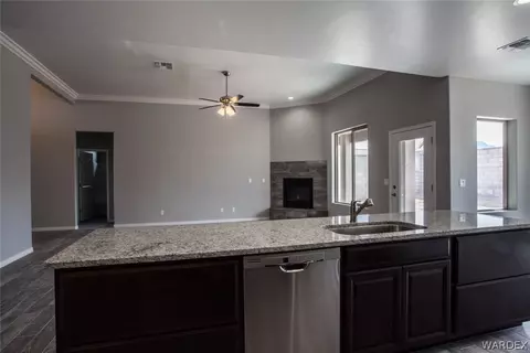 2040 Comanche Dr, Kingman, AZ 86401 photo 5