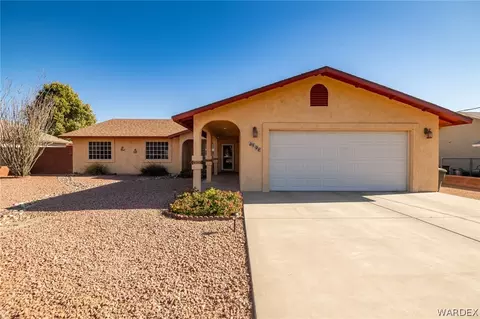 4702 Steinke Dr, Kingman, AZ 86409 photo 1