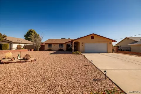 4702 Steinke Dr, Kingman, AZ 86409 photo 3