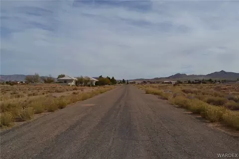 7002 E Blazed Ridge Dr, Kingman, AZ 86401 photo 5