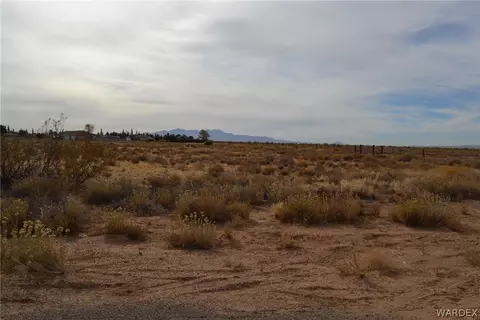 7002 E Blazed Ridge Dr, Kingman, AZ 86401 photo 2