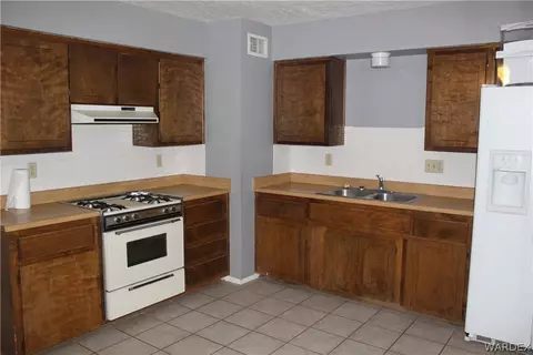 2360 E Packard Ave, Kingman, AZ 86409 photo 10