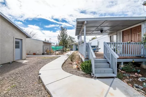 1610 E Devlin Ave, Kingman, AZ 86409 photo 2