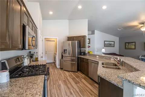 3954 E Suffock Ave, Kingman, AZ 86409 photo 4