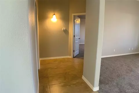2085 Comanche Dr, Kingman, AZ 86401 photo 9
