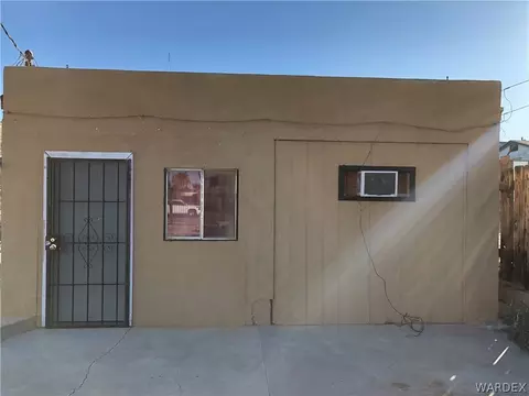 407 Cibola St, Needles, CA 92363 photo 2