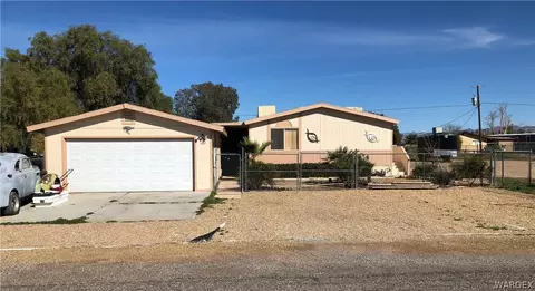 2193 E Hackamore Dr, Mohave Valley, AZ 86440 photo 1