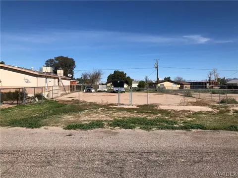 2193 E Hackamore Dr, Mohave Valley, AZ 86440 photo 2