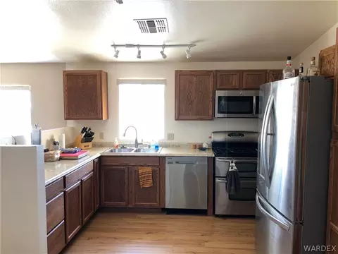 2193 E Hackamore Dr, Mohave Valley, AZ 86440 photo 5