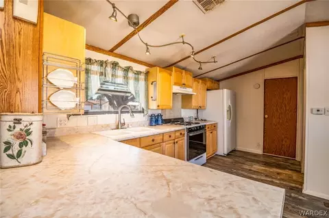 2355 E Hearne Ave, Kingman, AZ 86409 photo 8