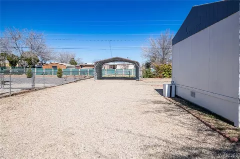 2355 E Hearne Ave, Kingman, AZ 86409 photo 3
