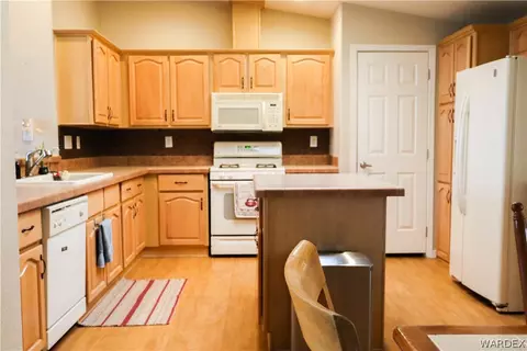 3211 E Leroy Ave, Kingman, AZ 86409 photo 14