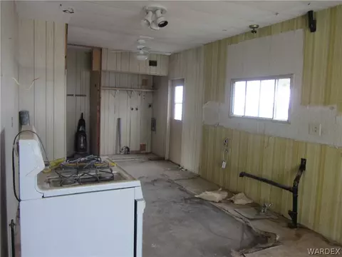 2381 E Snavely Ave, Kingman, AZ 86409 photo 9