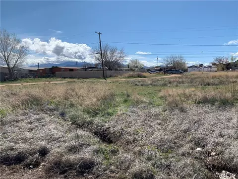 3526 E Hearne Ave, Kingman, AZ 86409 photo 3