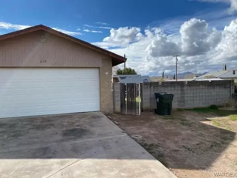 219 Monroe St, Kingman, AZ 86401 photo 2
