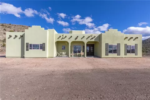 4310 E Tomahawk Dr, Kingman, AZ 86401 photo 1
