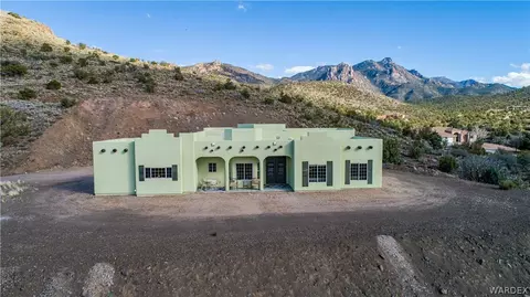 4310 E Tomahawk Dr, Kingman, AZ 86401 photo 2