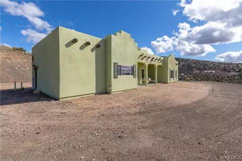 4310 E Tomahawk Dr, Kingman, AZ 86401 photo 4
