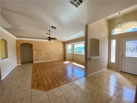 2135 E Cactus Wren Rd, Kingman, AZ 86409 photo 3