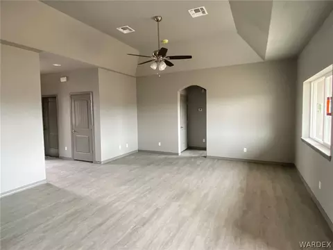 3288 E Cane Dr, Kingman, AZ 86409 photo 3